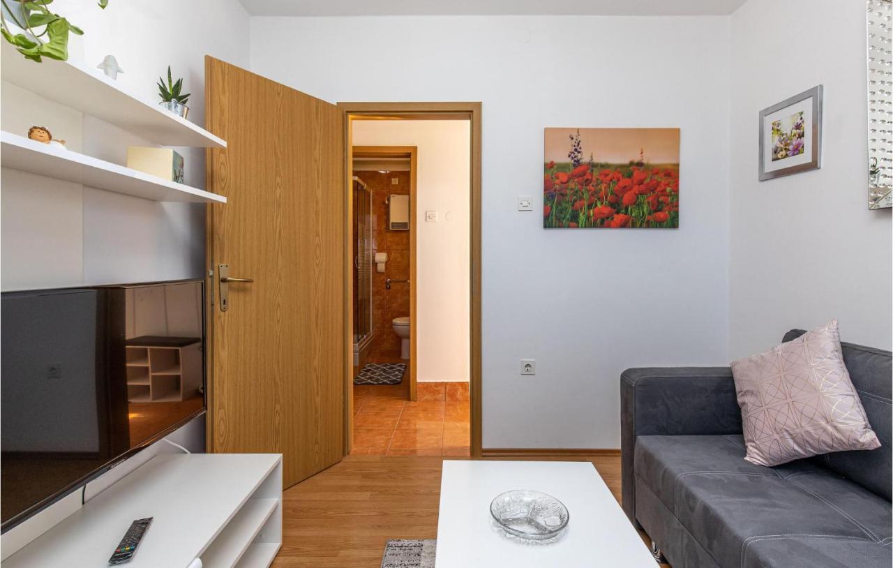 Amazing Apartment In Kostrena With 1 Bedrooms And Wifi Exteriér fotografie